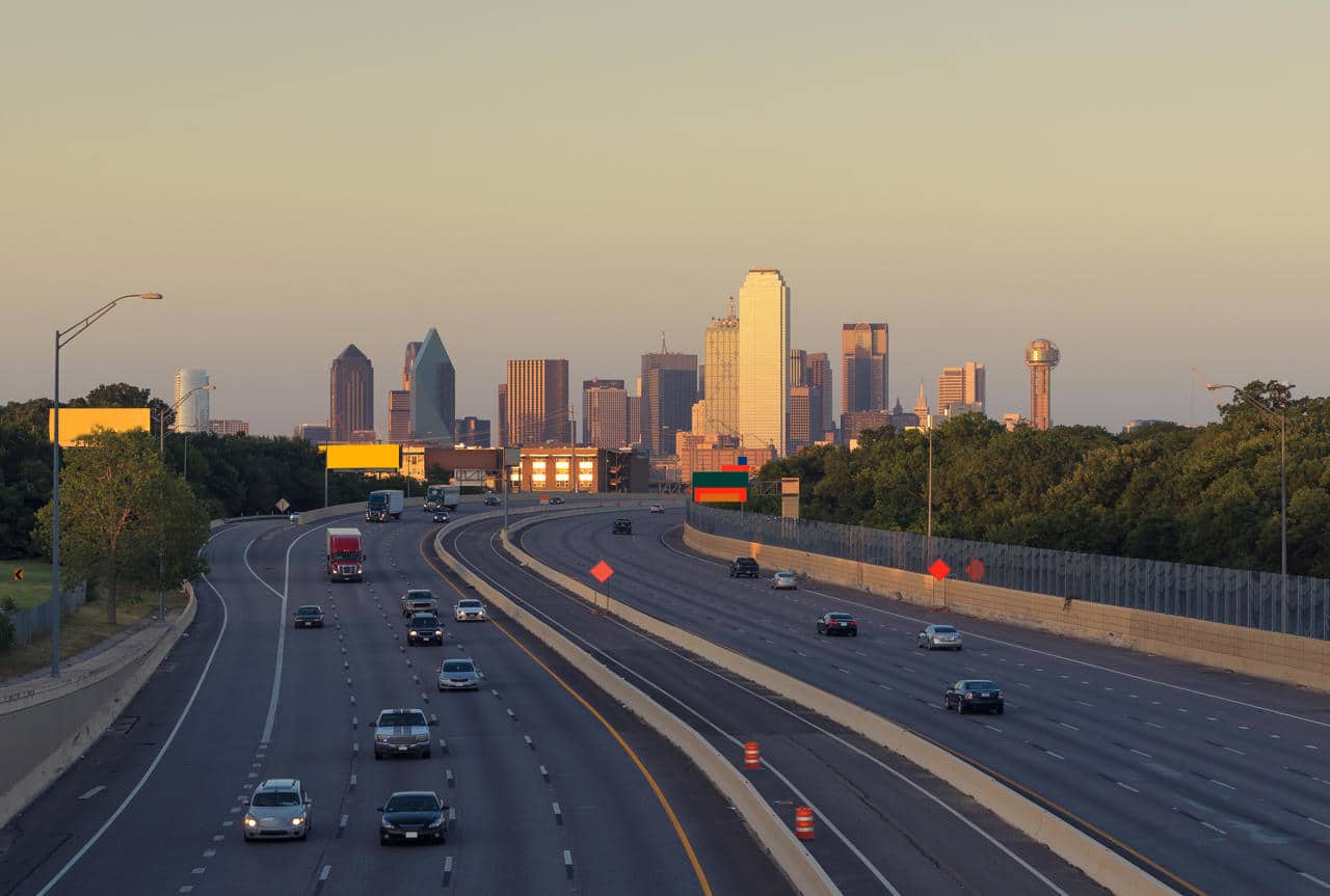 How to Get from Dallas Airport to Downtown Without Feeling Lost